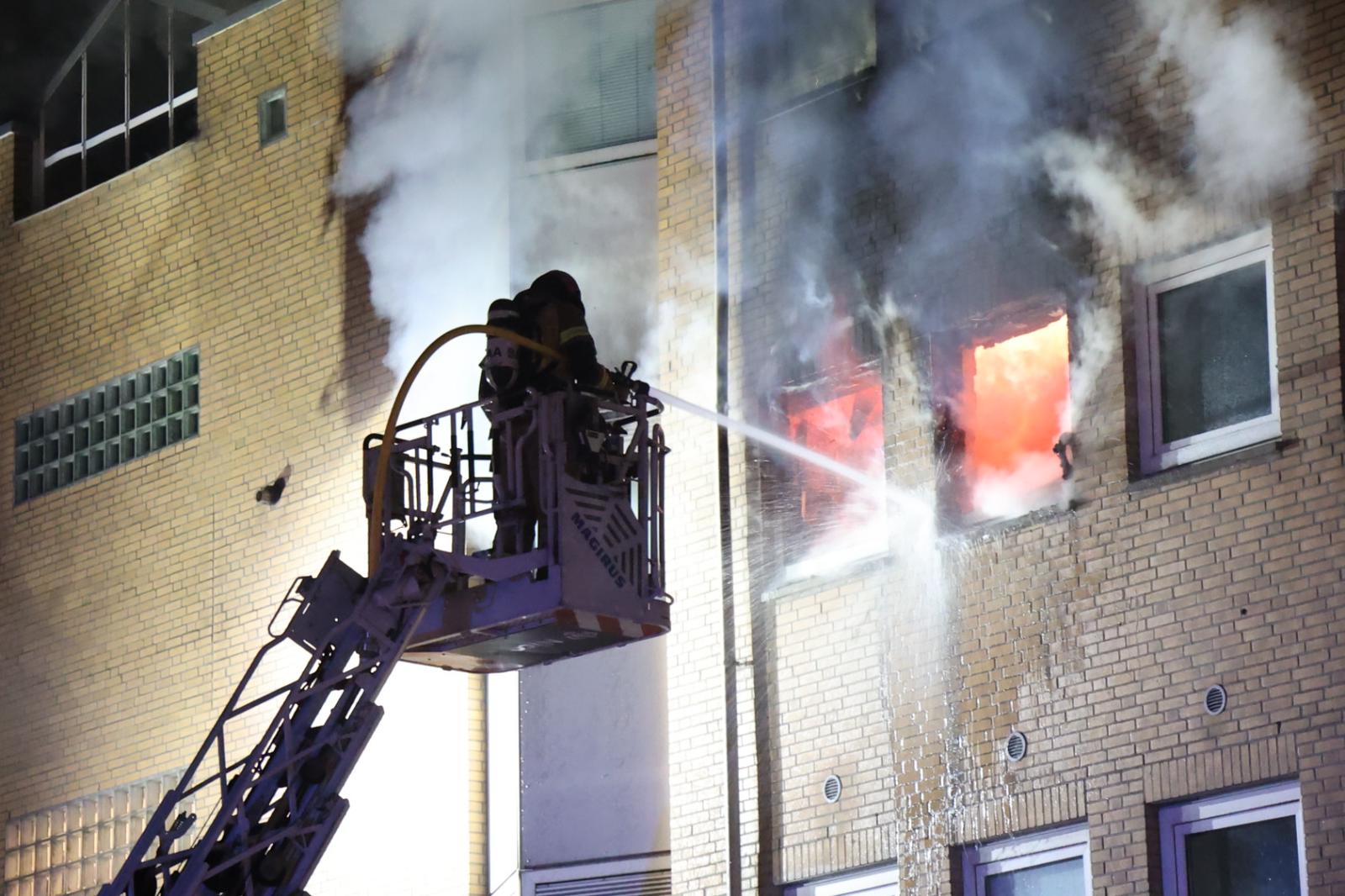 Persoon Overleden Na Uitslaande Woningbrand Mauritsstraat Amsterdam ...