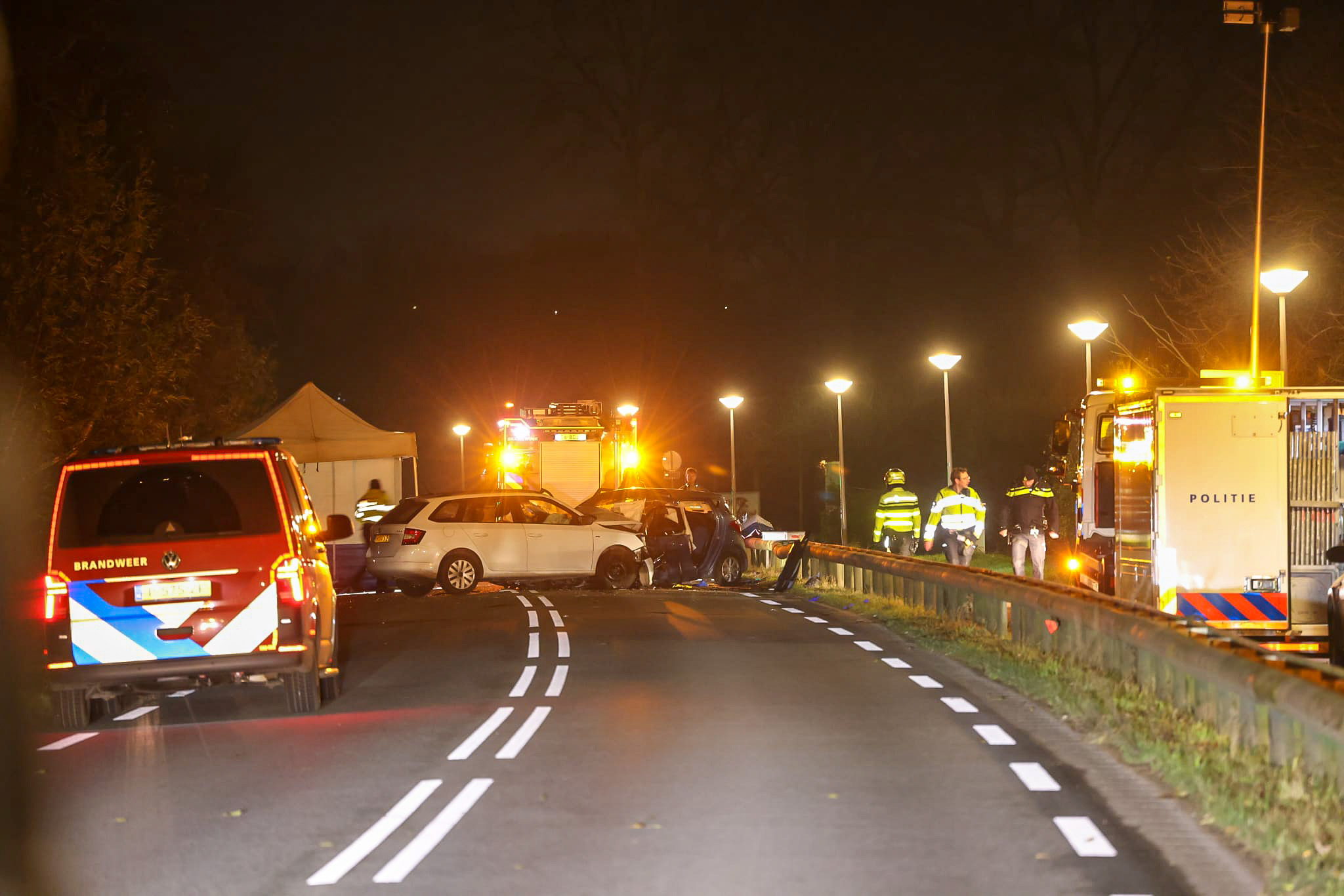 Persoon Overleden En Meerdere Zwaargewonden Na Ongeval Provincialeweg ...